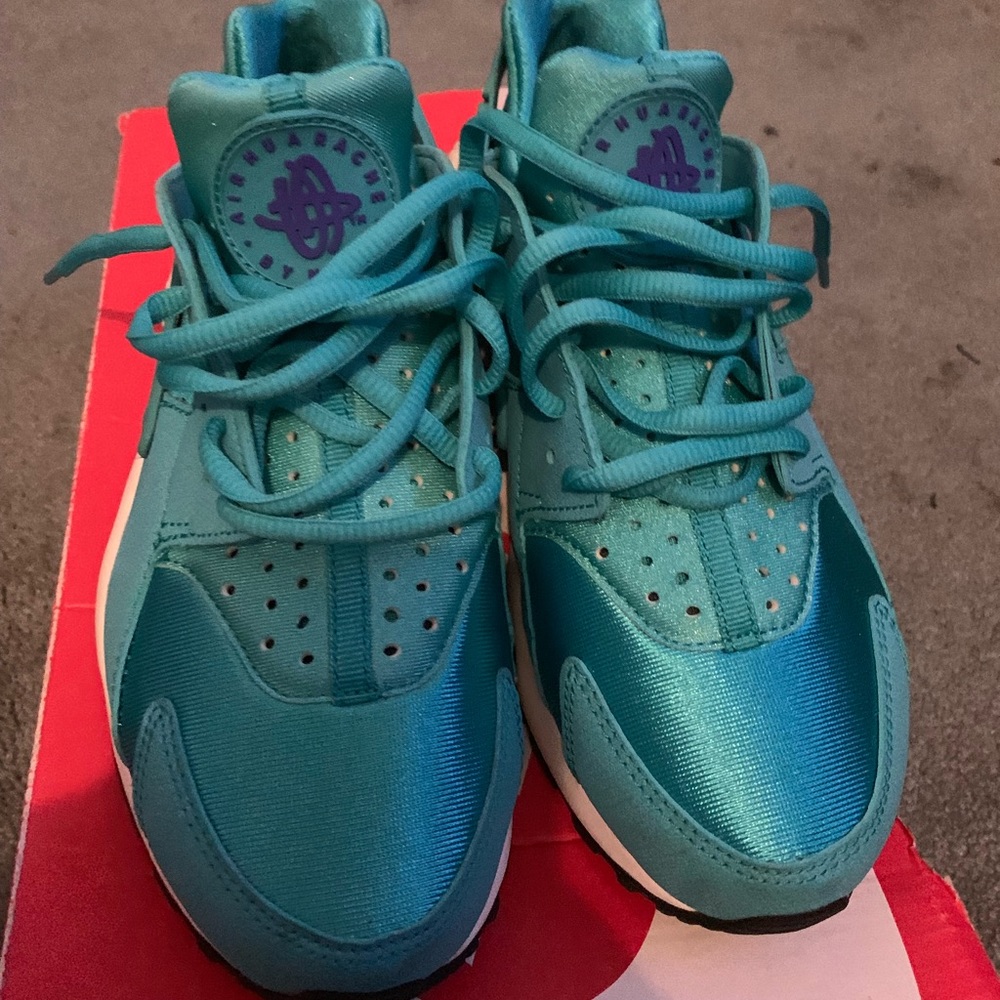 Huraches wmns: 6.5